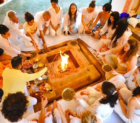 22 días de profesorado de yoga de 200 horas de ayurveda, hatha, ashtanga y vinyasa en Rishikesh, India - Photo 4