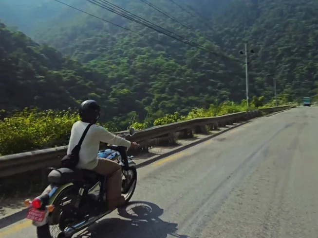 8 Day Guided Extreme Motorbike Tour in Manang Valley, Nepal
