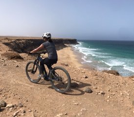 58 jours en stage de vélo électrique, randonnée et yoga avec hébergement privé à l'hôtel aux îles Canaries, Espagne - Photo 1