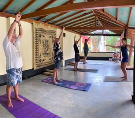 119 días de retiro de yoga para el envejecimiento positivo +50 en Ahangama, Galle, Sri Lanka - Photo 1